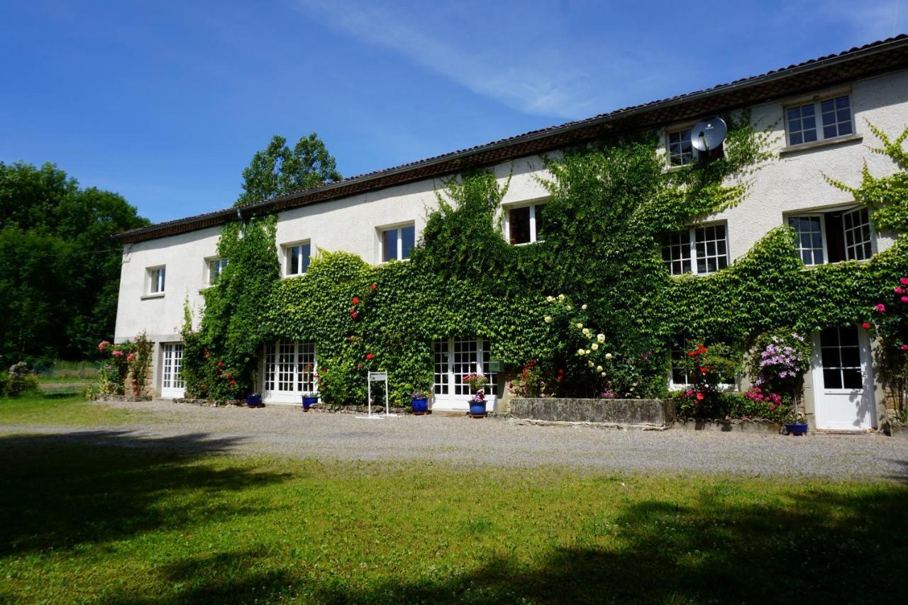 Les Neuf Bouleaux Bed & Breakfast Job Luaran gambar